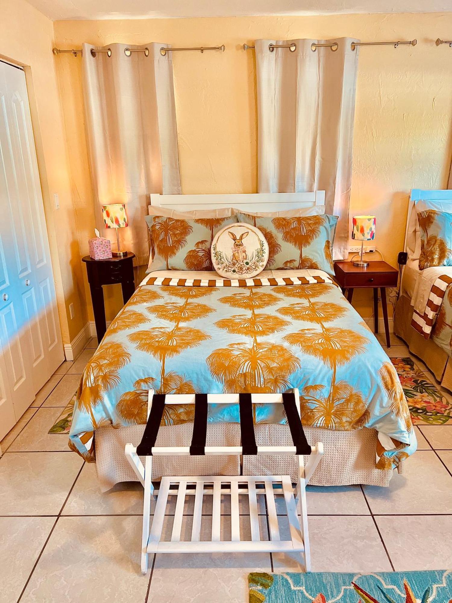 Private Guest House Маями Екстериор снимка