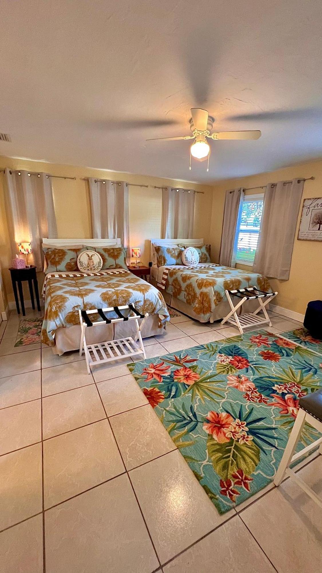 Private Guest House Маями Екстериор снимка